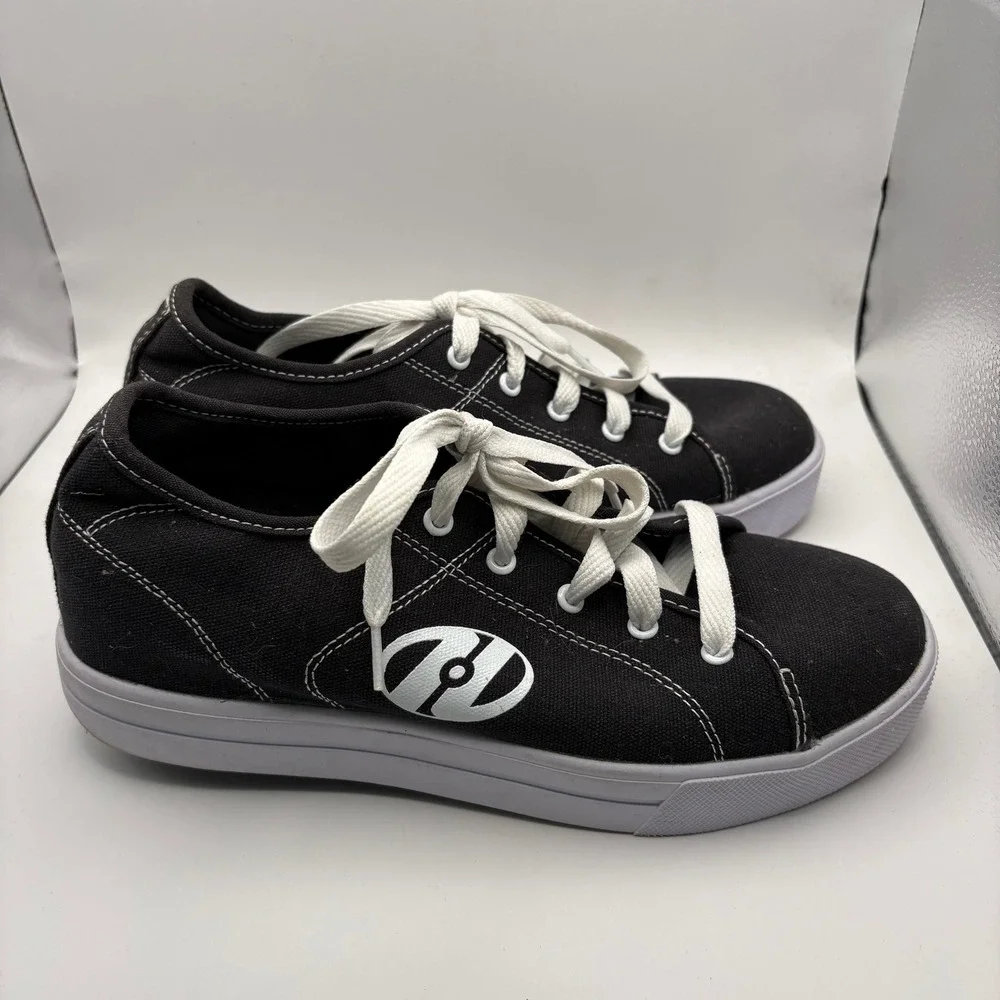 Heelys canvas skate